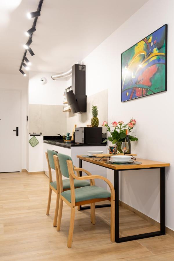 Luxurycity Apartment With Terrace Wroclaw Exterior photo